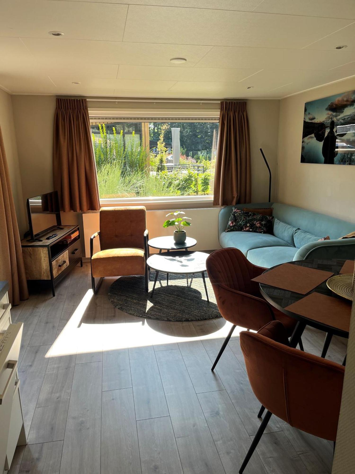Camping De Vinkenkamp Lieren Экстерьер фото